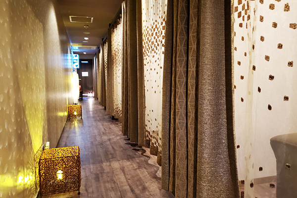 待合〜個室通路